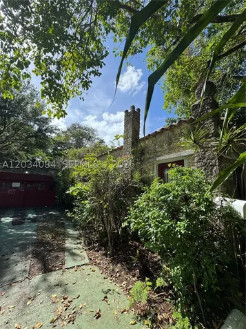 8238 NE 9th Avenue Miami FL 33138