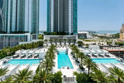 Miami FL 33132