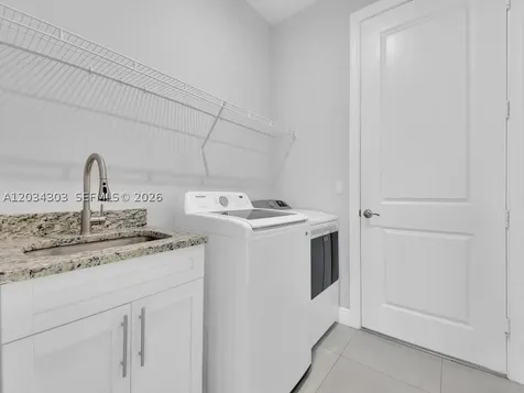 4210 58th Avenue NE Naples FL 34120