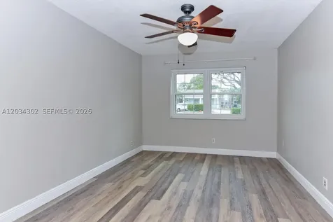 298 SW 6th Street Boca Raton FL 33432