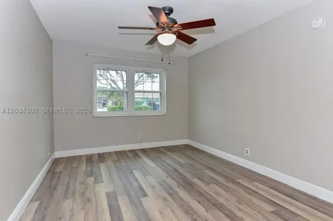 298 SW 6th Street Boca Raton FL 33432