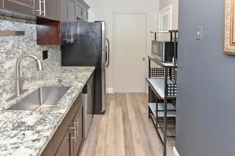 298 SW 6th Street Boca Raton FL 33432