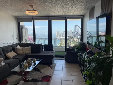 555 NE 15th Street Miami FL 33132