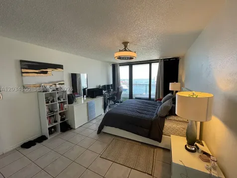 555 NE 15th Street Miami FL 33132