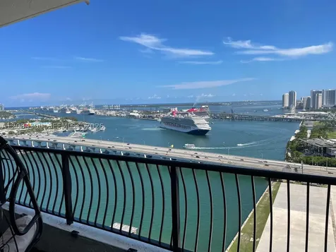 555 NE 15th Street Miami FL 33132