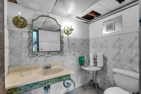 341 W 21st Street Hialeah FL 33010