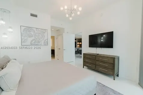 851 NE 1st Avenue Miami FL 33132