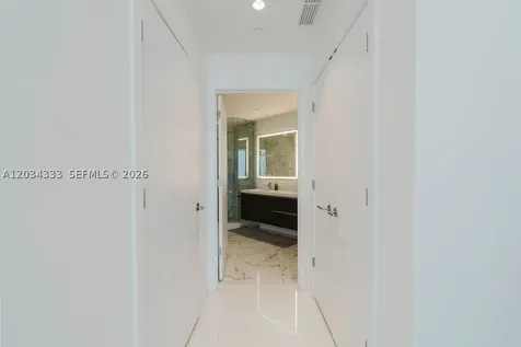 851 NE 1st Avenue Miami FL 33132