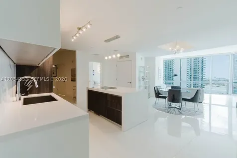 851 NE 1st Avenue Miami FL 33132