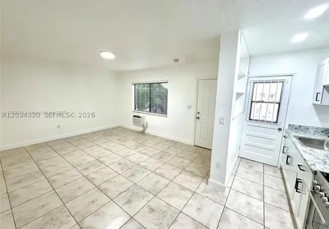 550 SW 10th Street Miami FL 33130