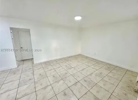 550 SW 10th Street Miami FL 33130