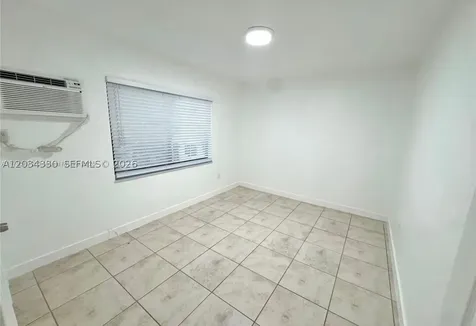 550 SW 10th Street Miami FL 33130
