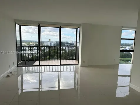 Aventura FL 33180