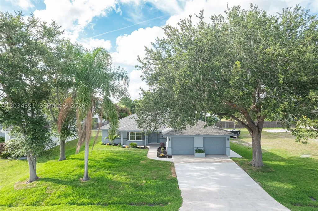 401 SW Ridgecrest Drive Port St. Lucie FL 34953