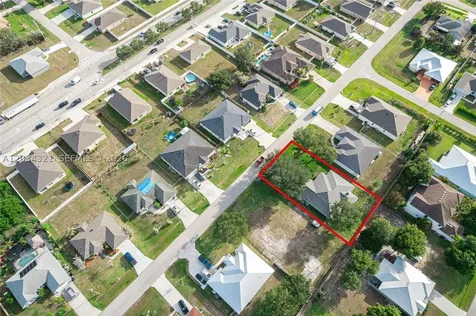 401 SW Ridgecrest Drive Port St. Lucie FL 34953