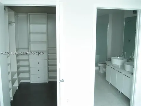 888 Biscayne Boulevard Miami FL 33132