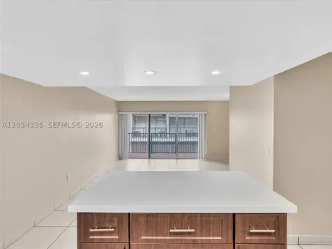 210 NW 87th Avenue Miami FL 33172