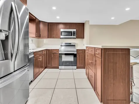 210 NW 87th Avenue Miami FL 33172