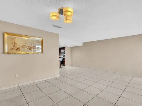 210 NW 87th Avenue Miami FL 33172