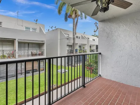 210 NW 87th Avenue Miami FL 33172