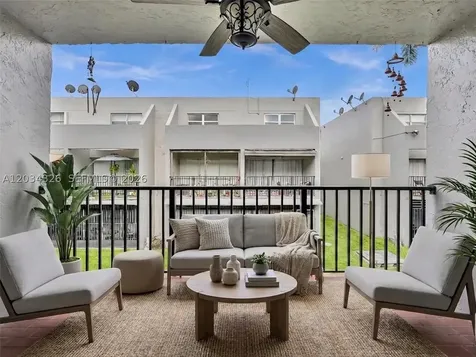 210 NW 87th Avenue Miami FL 33172
