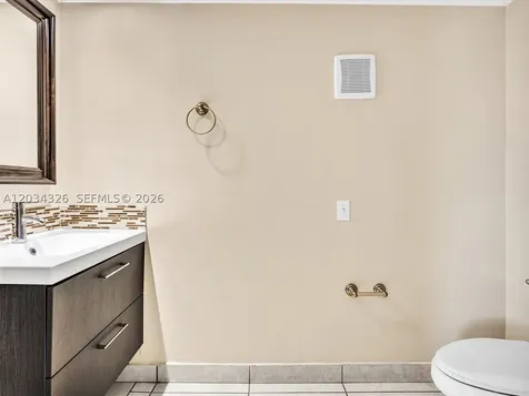 210 NW 87th Avenue Miami FL 33172