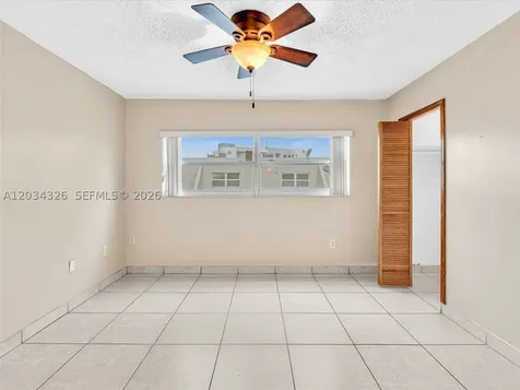 210 NW 87th Avenue Miami FL 33172