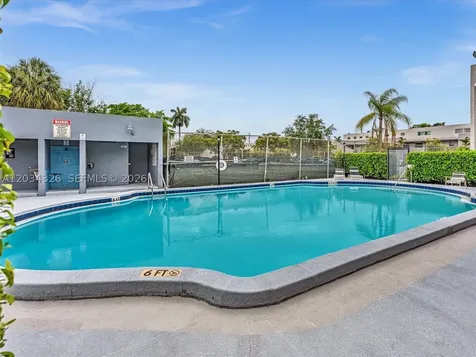 210 NW 87th Avenue Miami FL 33172