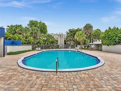 210 NW 87th Avenue Miami FL 33172