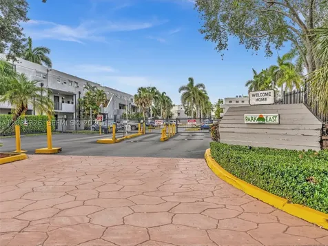210 NW 87th Avenue Miami FL 33172