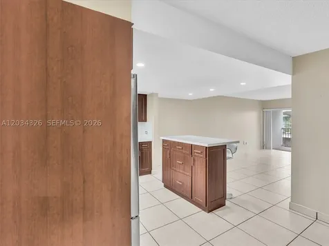210 NW 87th Avenue Miami FL 33172