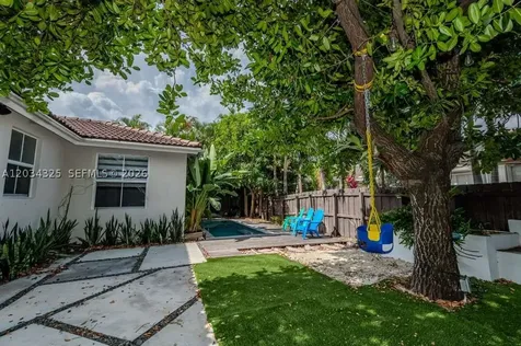 8526 NW 110th Place Doral FL 33178