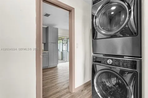 3140 NE 9th Terrace Pompano Beach FL 33064