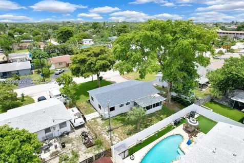 3140 NE 9th Terrace Pompano Beach FL 33064
