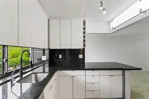 17021 N Bay Road Sunny Isles Beach FL 33160