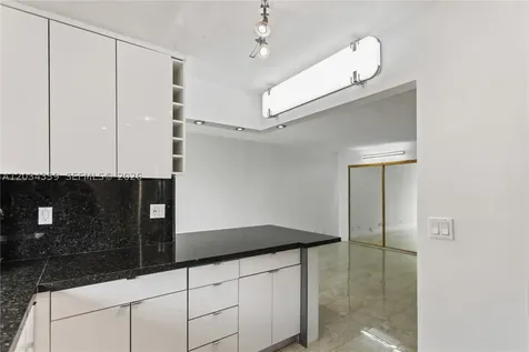 17021 N Bay Road Sunny Isles Beach FL 33160