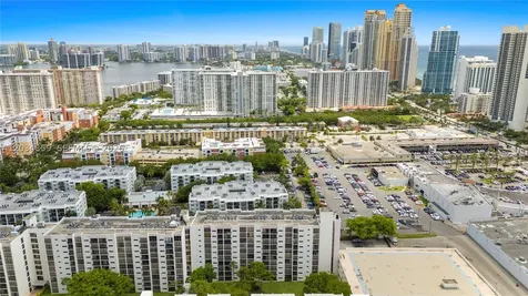 17021 N Bay Road Sunny Isles Beach FL 33160