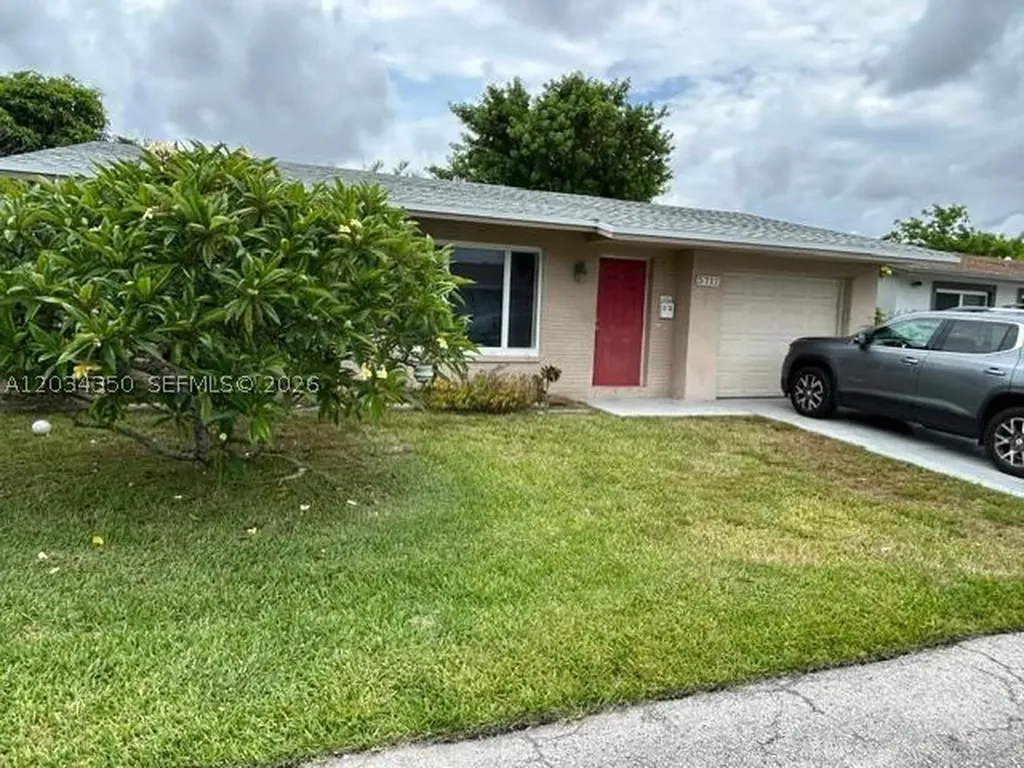 5711 NW 48th Terrace Tamarac FL 33319