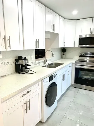 501 NE 14th Avenue Hallandale Beach FL 33009