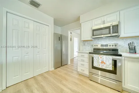 11331 SW 176 Th Street Miami FL 33157