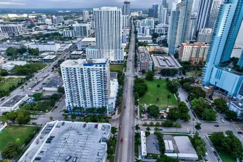 275 NE 18th Street Miami FL 33132