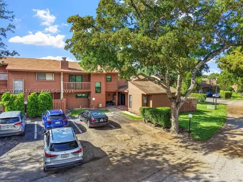 6185 Live Oak Court Tamarac FL 33319