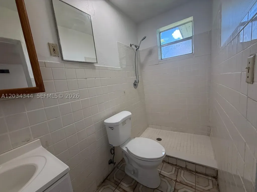 120 NE 7th Street Pompano Beach FL 33060