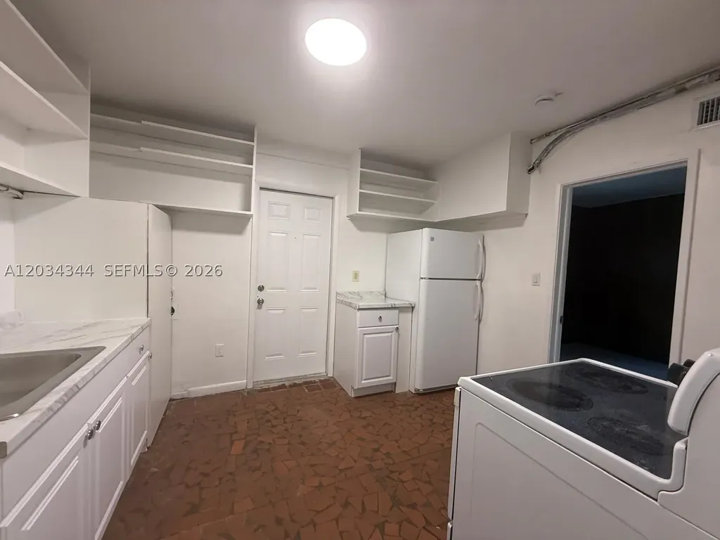 120 NE 7th Street Pompano Beach FL 33060