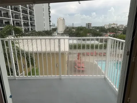 Miami FL 33145