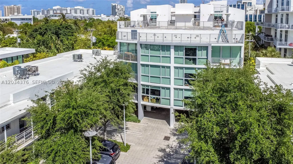 2025 Meridian Avenue Miami Beach FL 33139