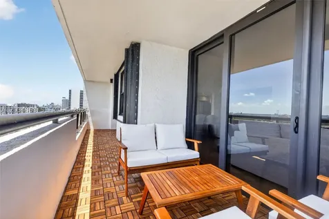 2555 Collins Avenue Miami Beach FL 33140