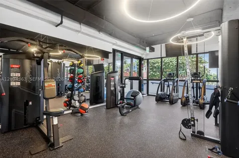 2555 Collins Avenue Miami Beach FL 33140