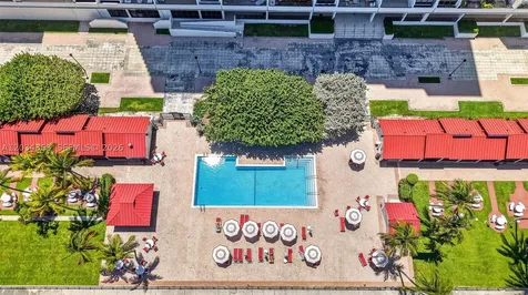 2555 Collins Avenue Miami Beach FL 33140
