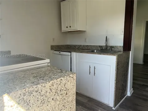 842 SW 12th Avenue Miami FL 33130